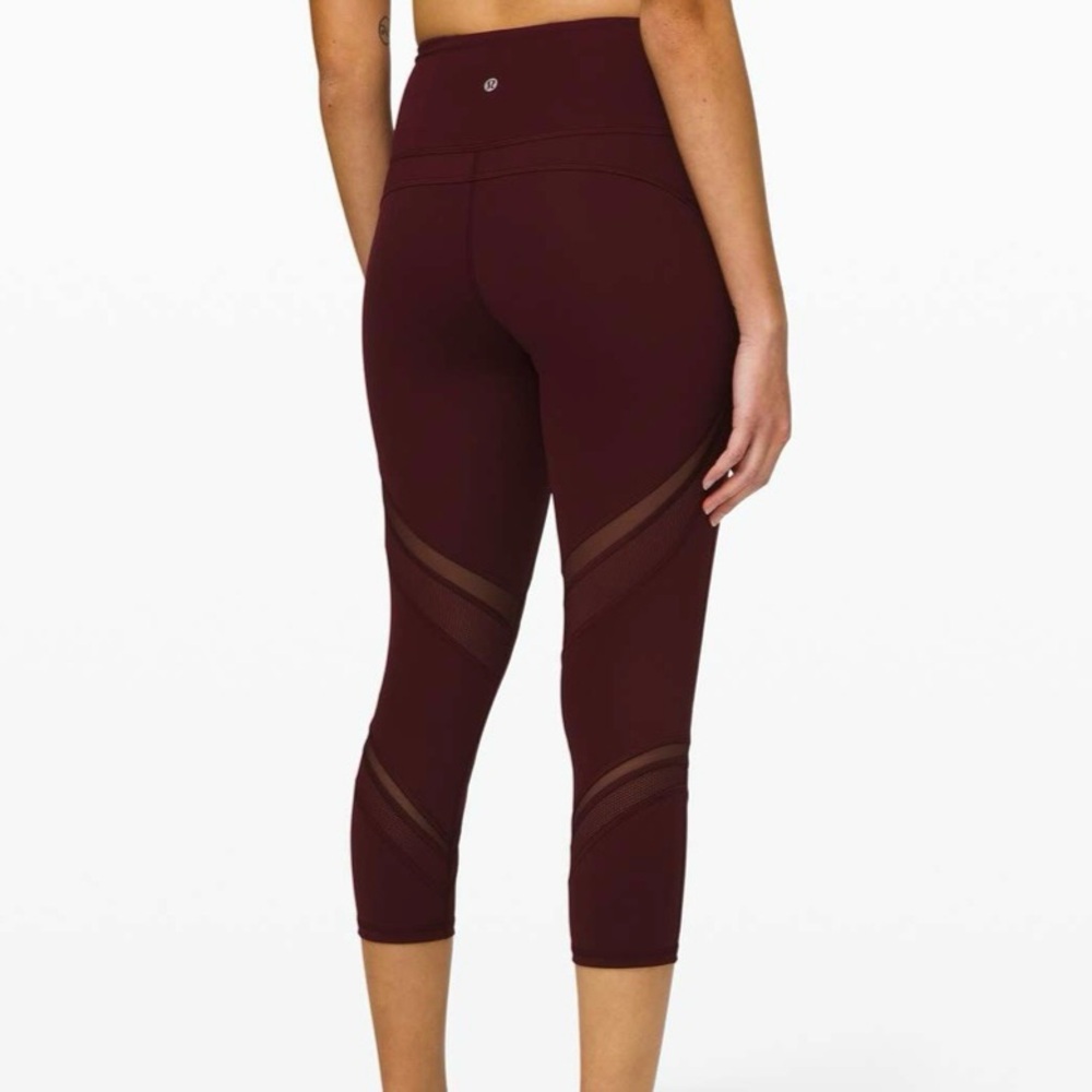 Lululemon Wunder under mesh crop